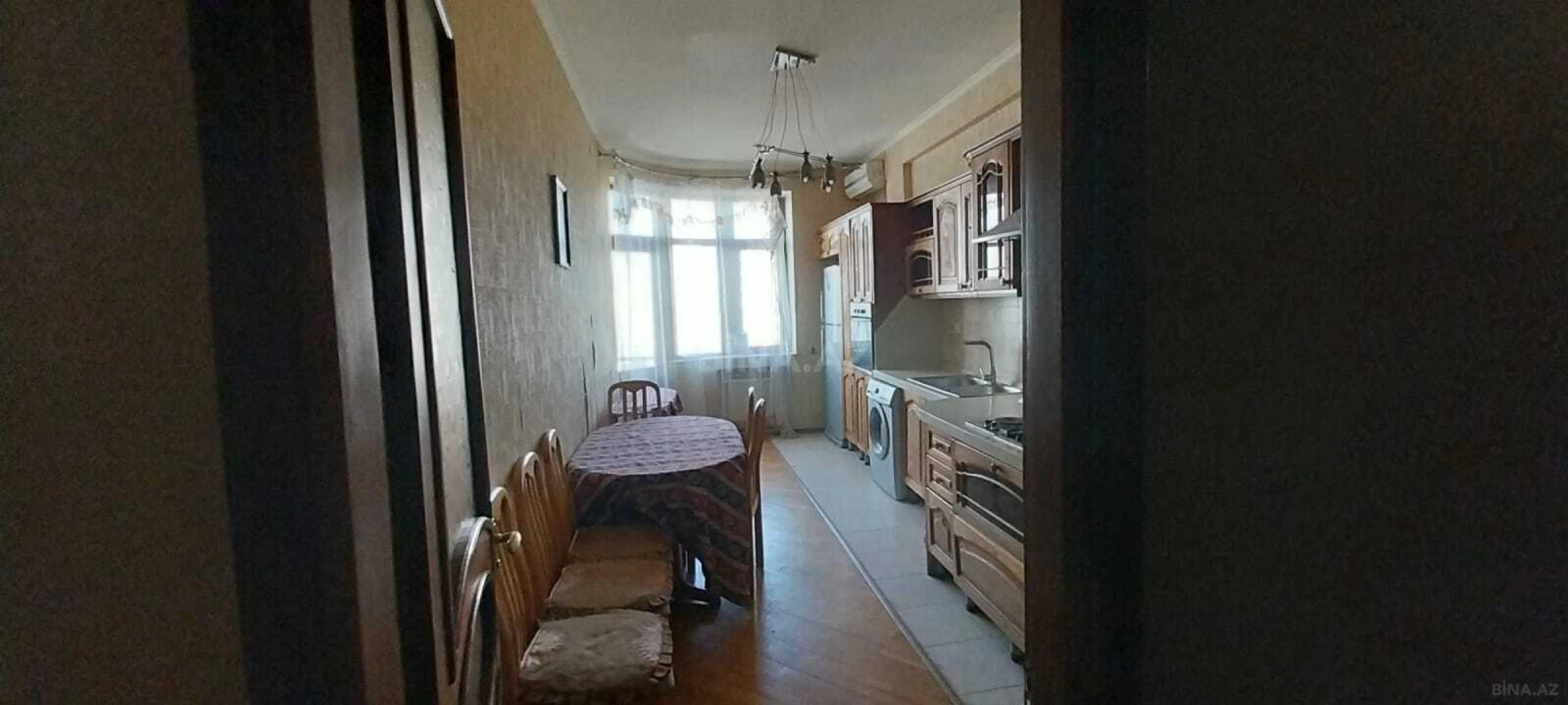 Satılır 3 otaqlı mənzil 125 m²