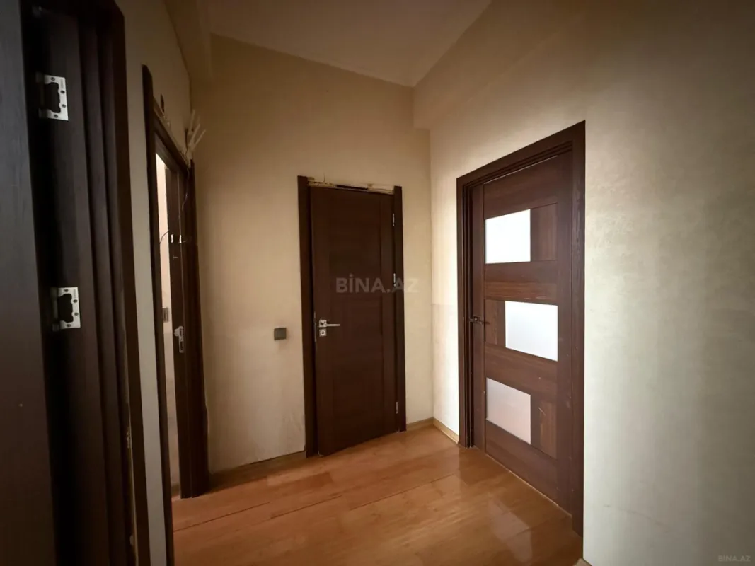 Kirayə verilir 2 otaqlı mənzil 66 m²