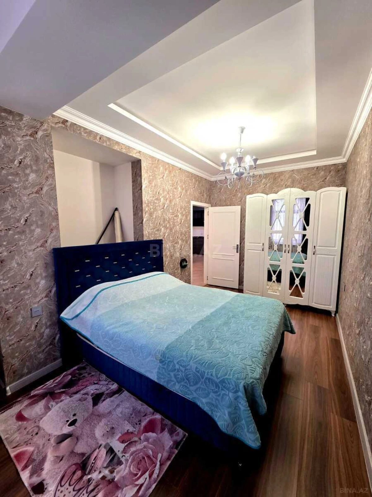 Satılır 3 otaqlı mənzil 94 m²