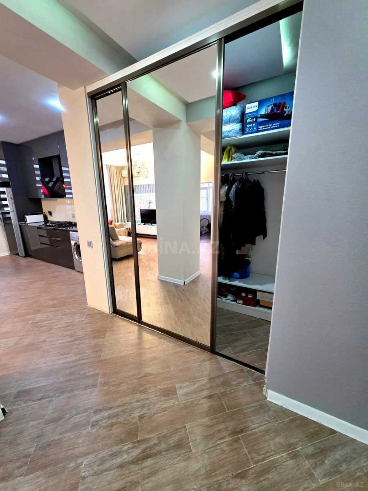 Satılır 3 otaqlı mənzil 94 m²