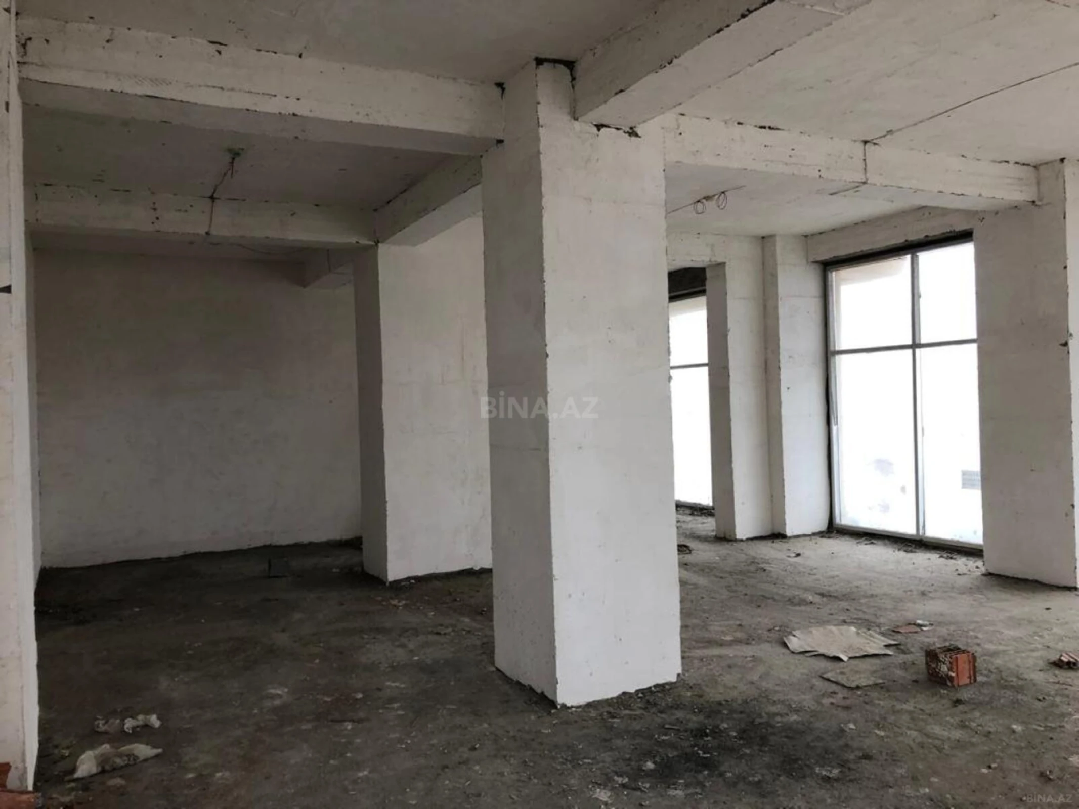 Satılır 8 otaqlı mənzil 170 m²
