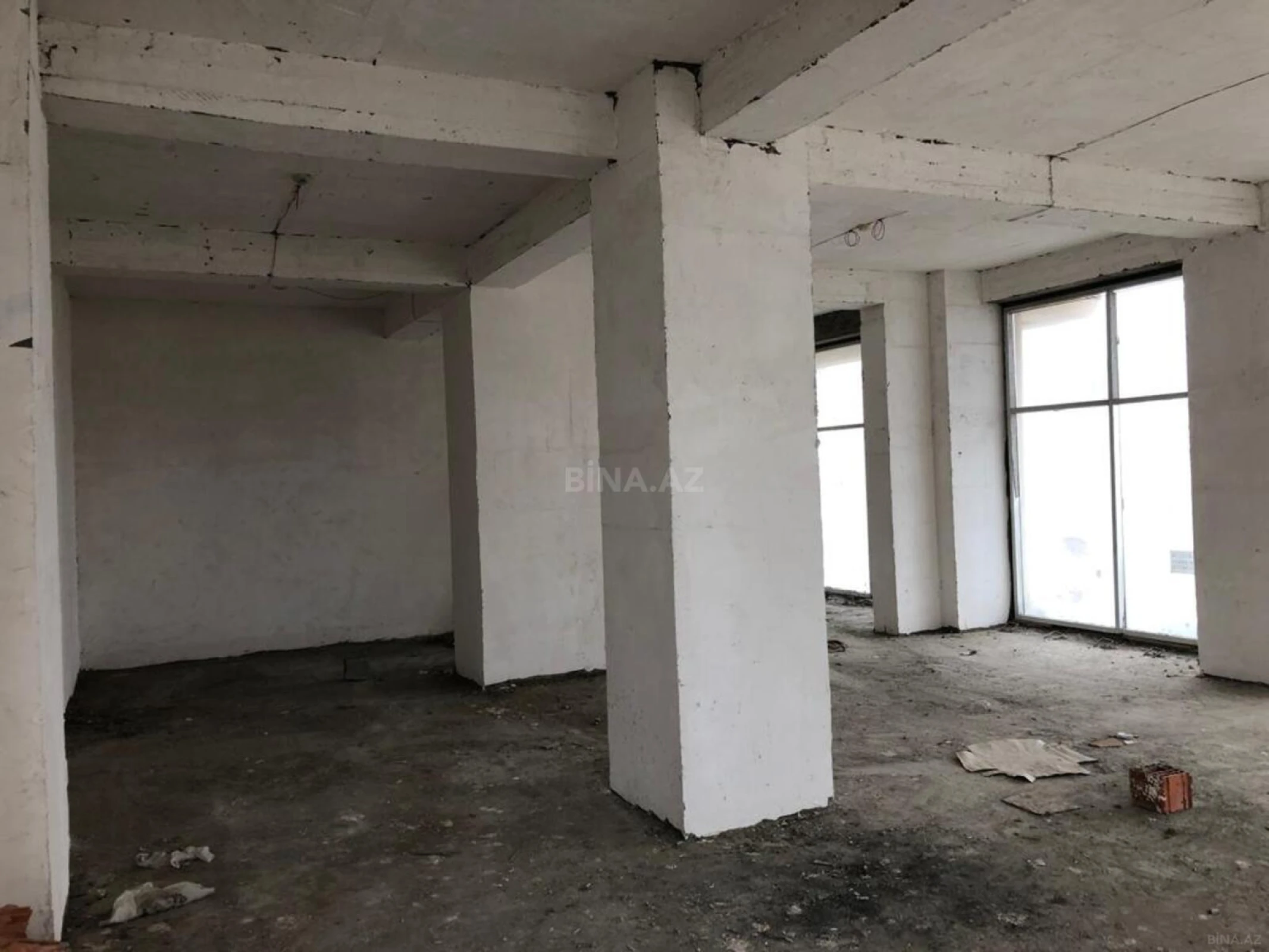 Satılır 8 otaqlı mənzil 170 m²