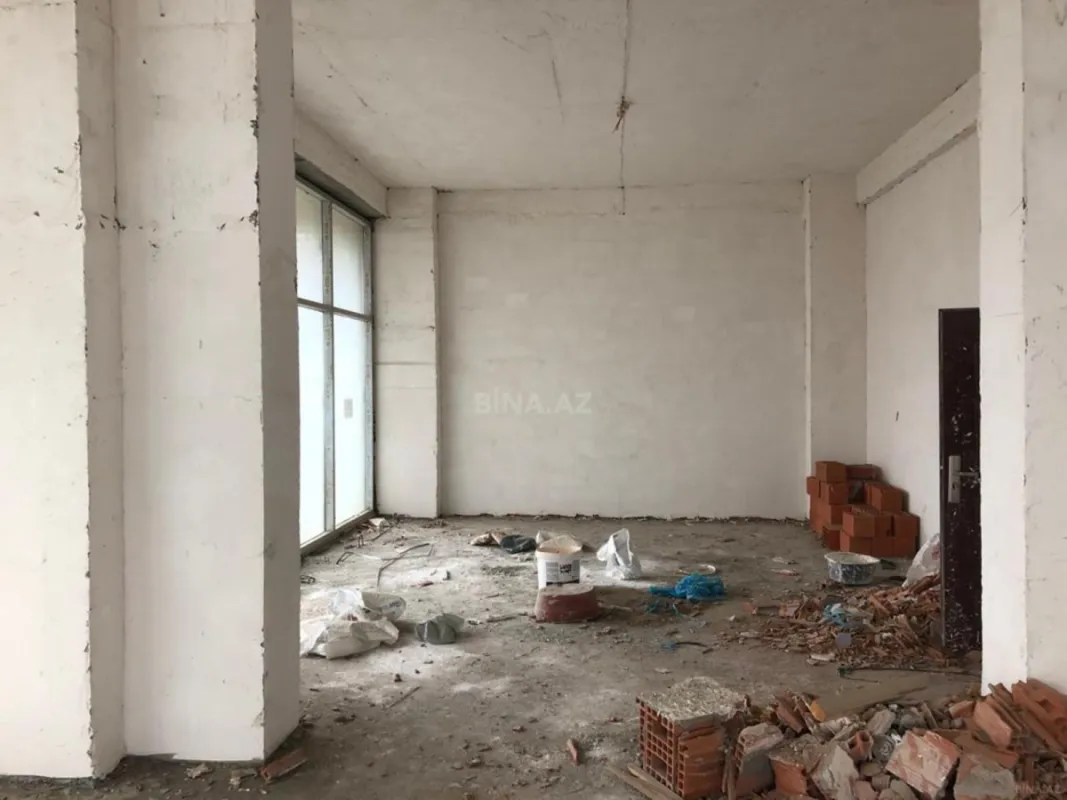 Satılır 8 otaqlı mənzil 170 m²