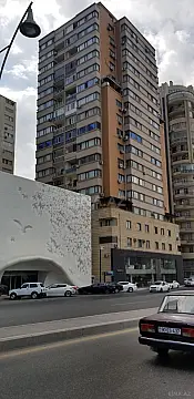 Satılır 8 otaqlı mənzil 170 m²