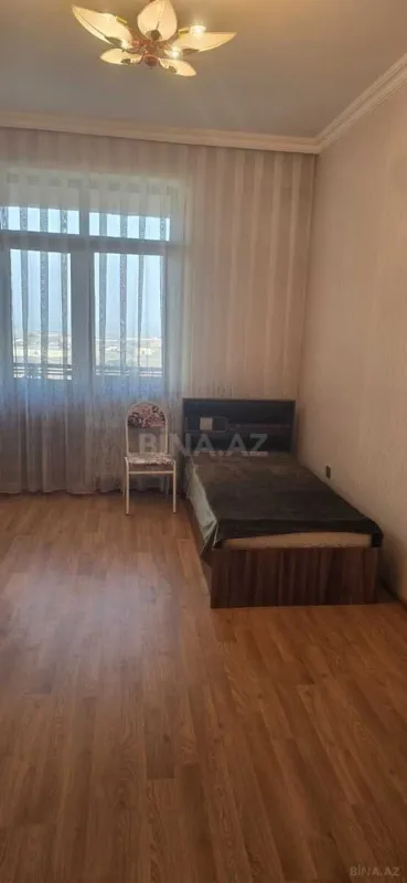 Kirayə verilir 3 otaqlı mənzil 120 m²