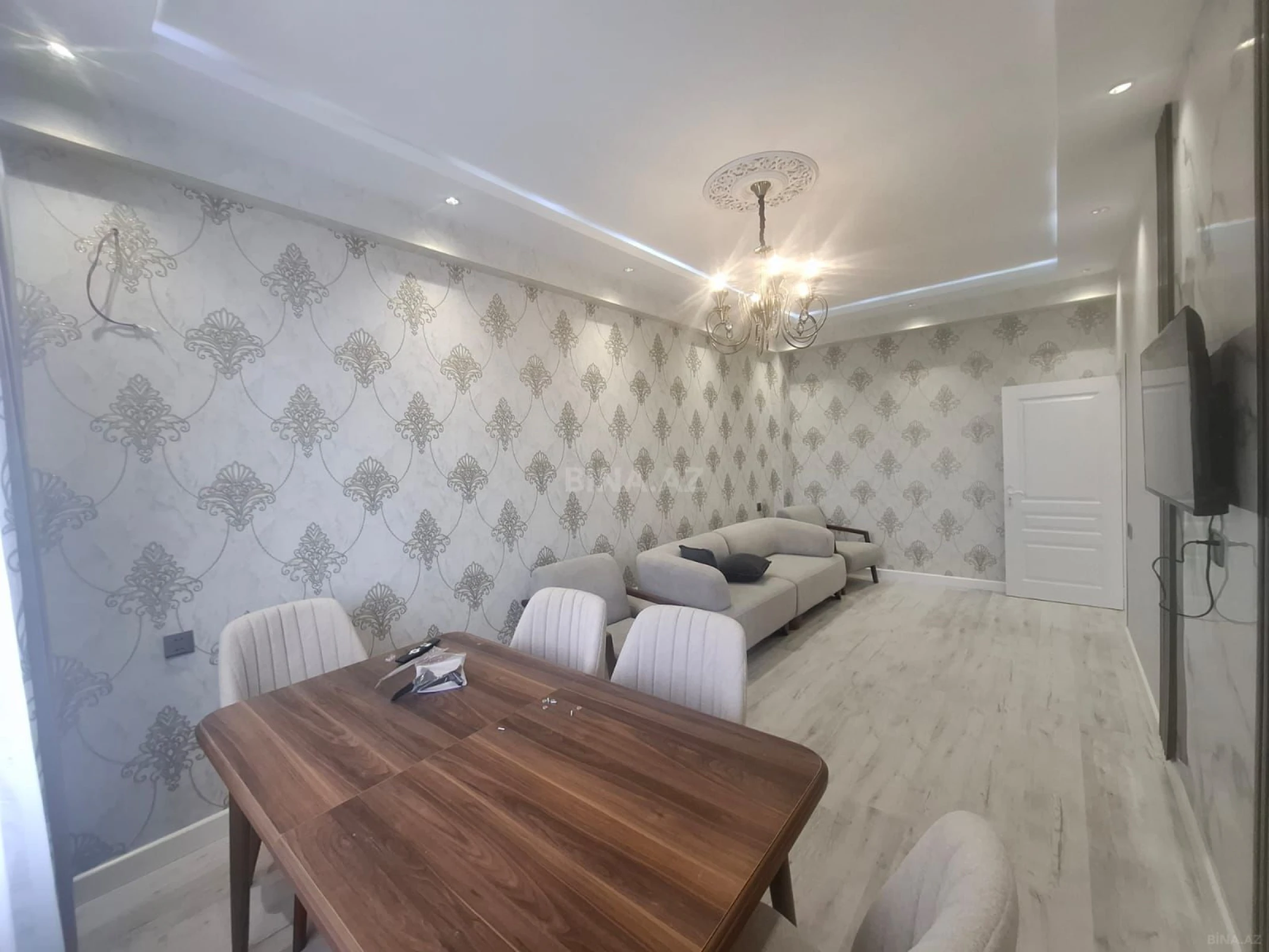 Kirayə verilir 3 otaqlı mənzil 100 m²
