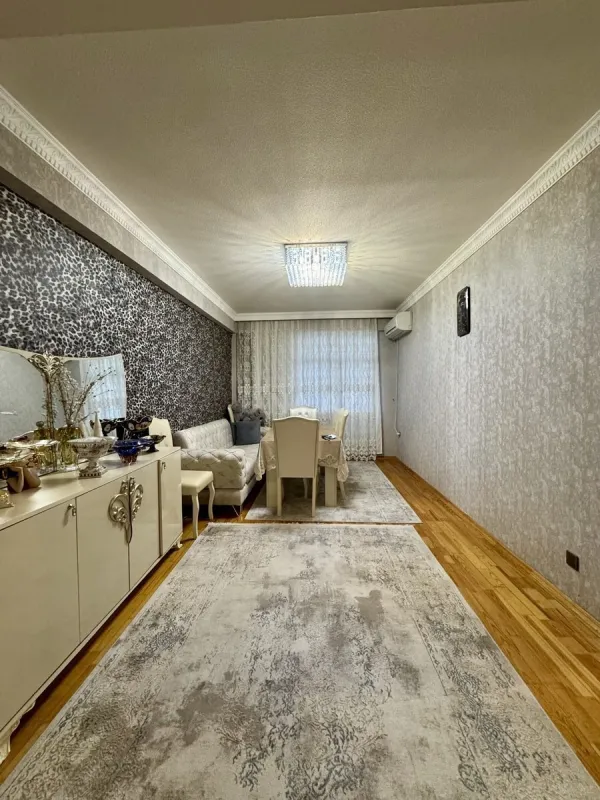 Satılır 2 otaqlı mənzil 55 m²