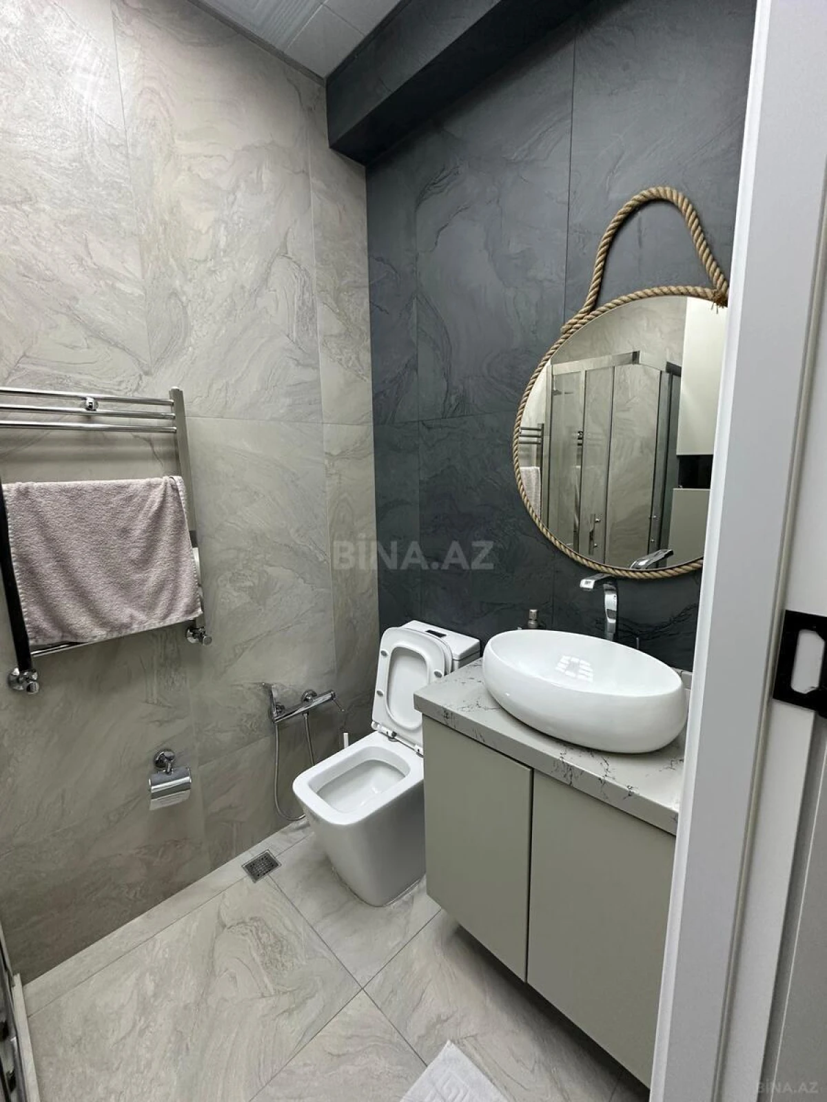Kirayə verilir 3 otaqlı mənzil 150 m²
