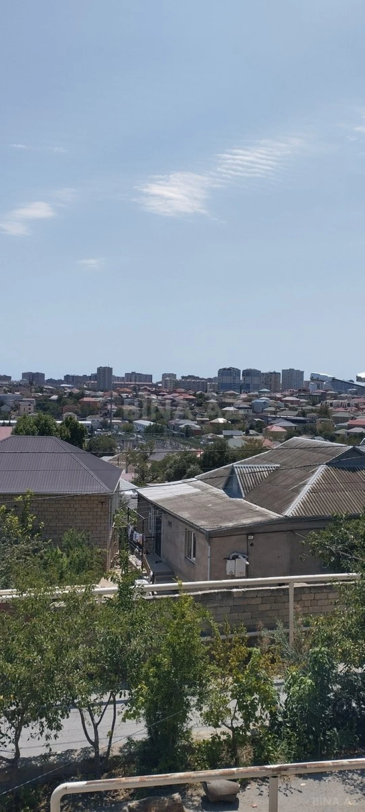 Satılır 4 otaqlı həyət evi 100 m²