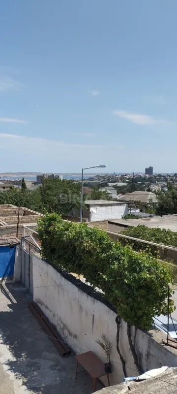 Satılır 4 otaqlı həyət evi 100 m²