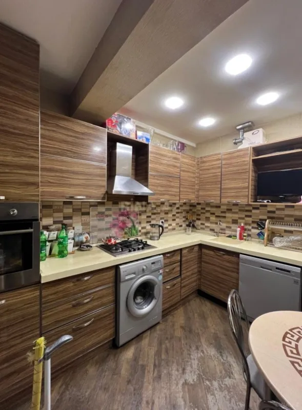Satılır 3 otaqlı mənzil 85 m²