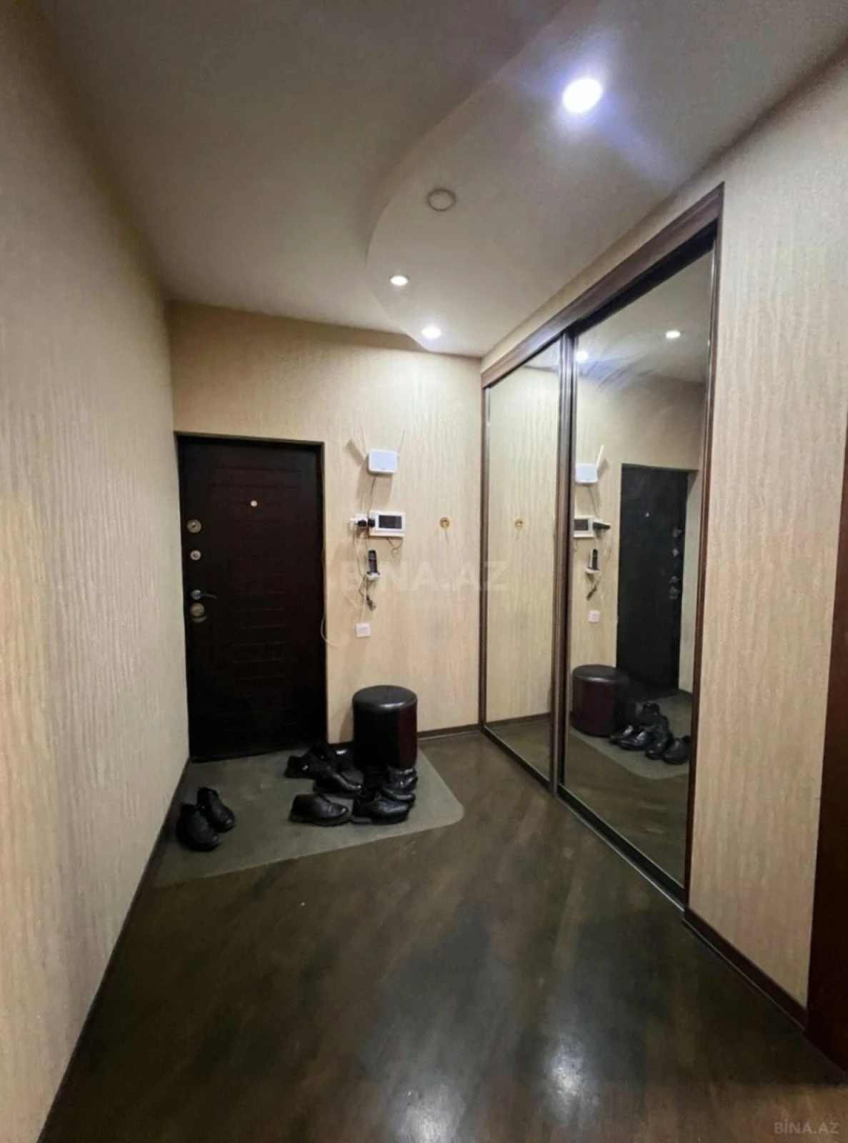 Satılır 3 otaqlı mənzil 85 m²