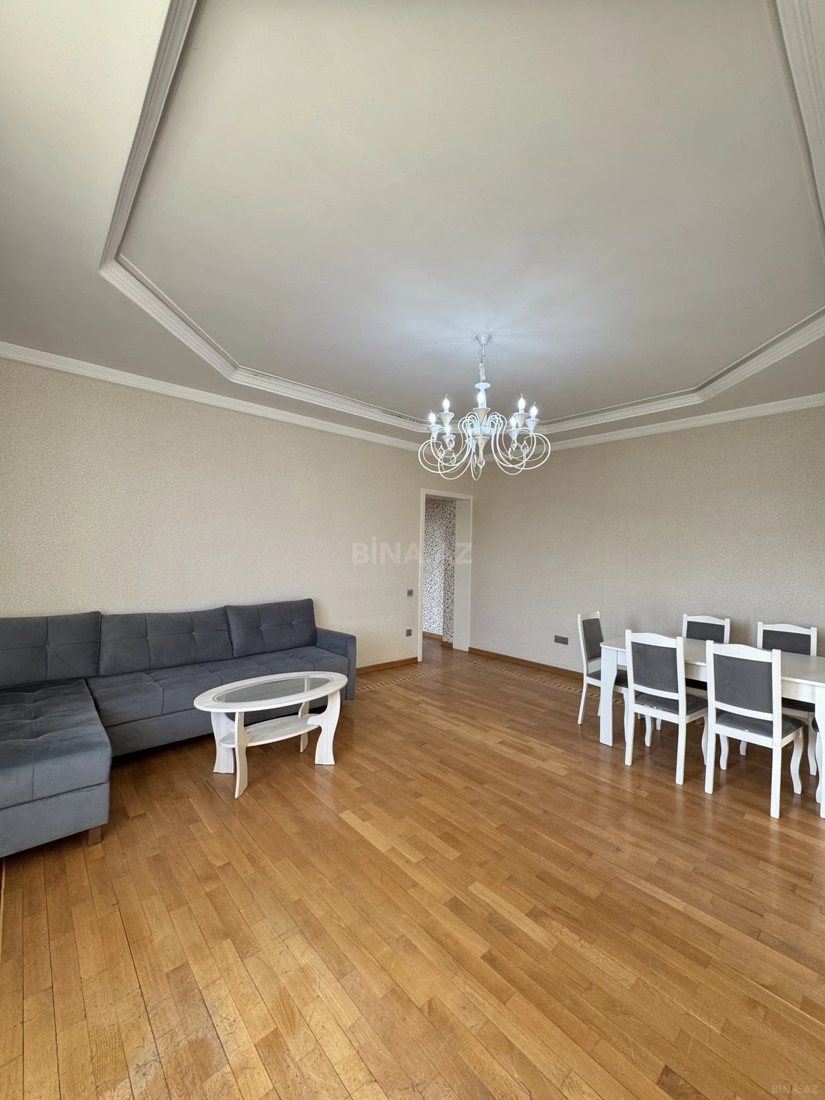 Satılır 3 otaqlı mənzil 125 m²