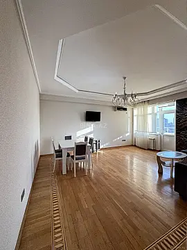 Satılır 3 otaqlı mənzil 125 m²