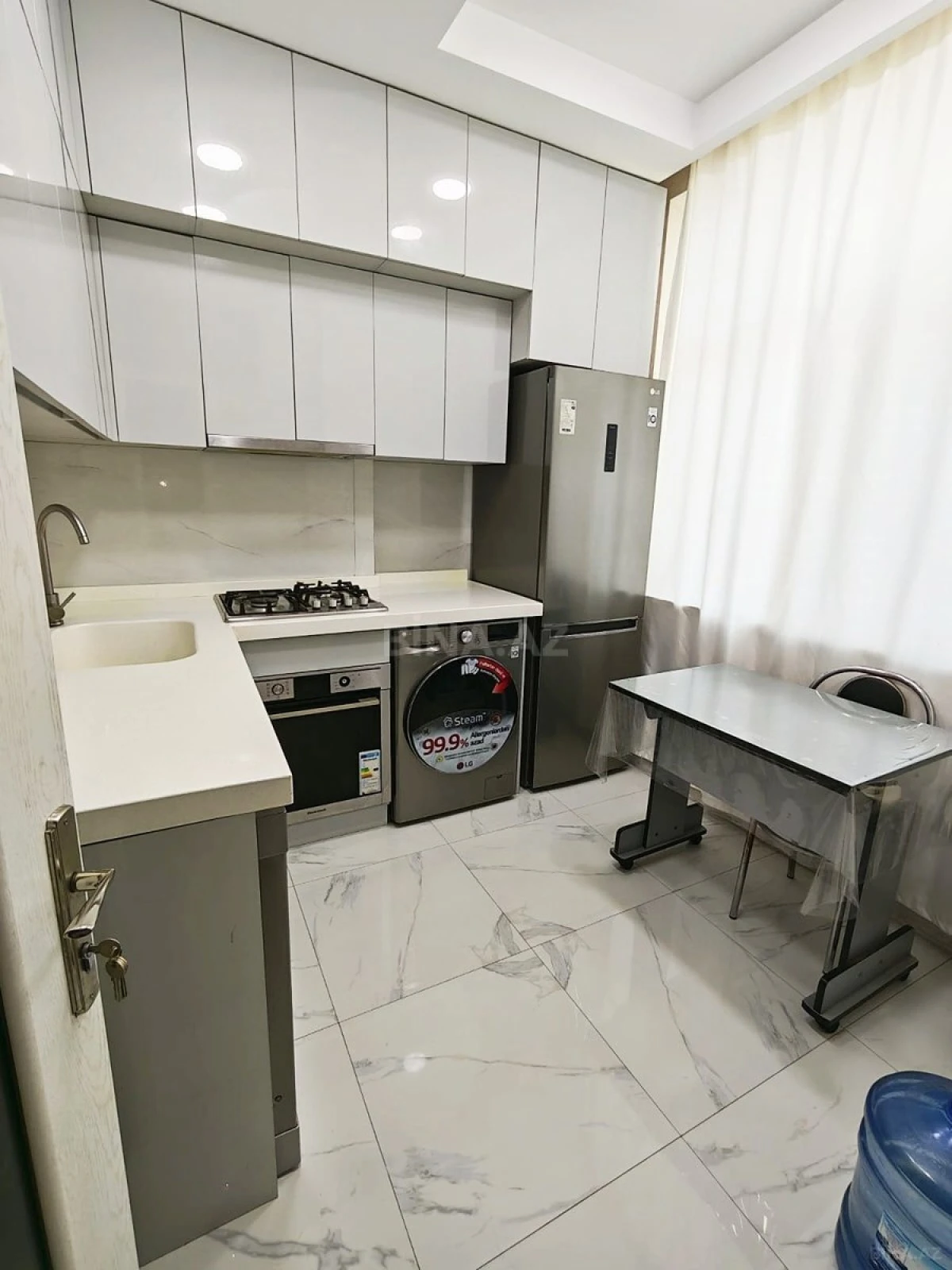 Satılır 2 otaqlı mənzil 64 m²