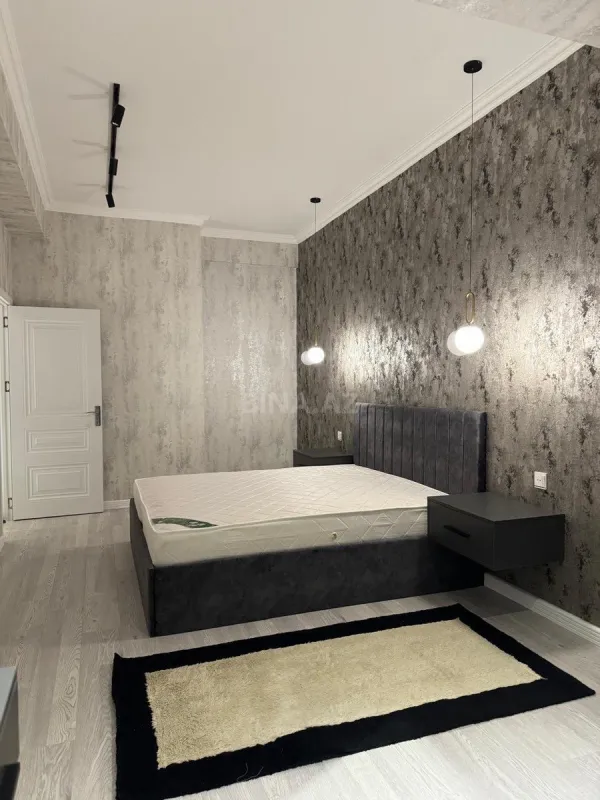 Kirayə verilir 2 otaqlı mənzil 90 m²