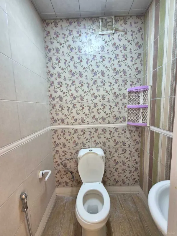 Kirayə verilir 3 otaqlı mənzil 160 m²