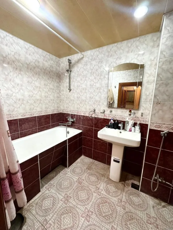 Satılır 3 otaqlı mənzil 87 m²