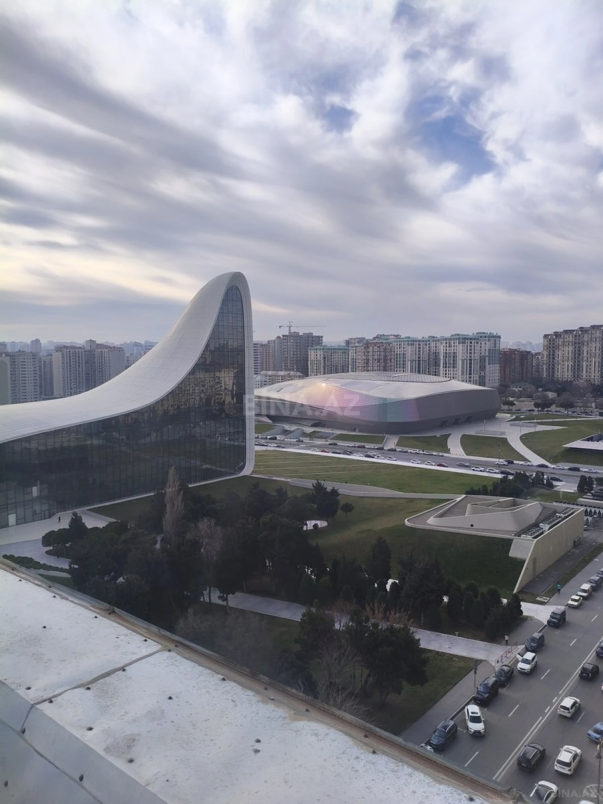 Satılır 2 otaqlı mənzil 68 m²