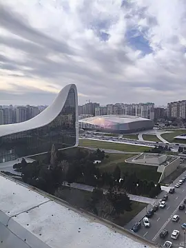 Satılır 2 otaqlı mənzil 68 m²