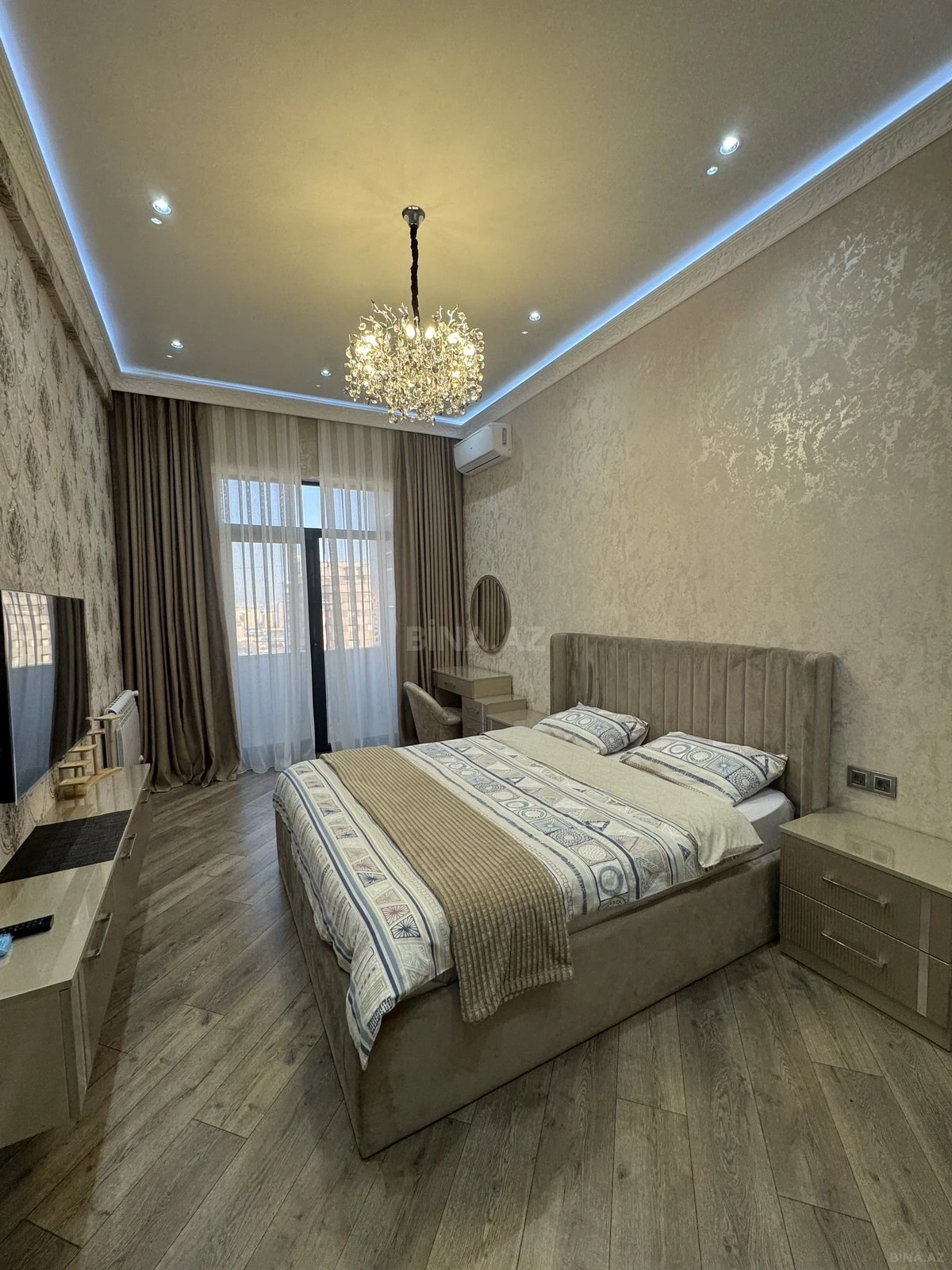 Satılır 3 otaqlı mənzil 95 m²