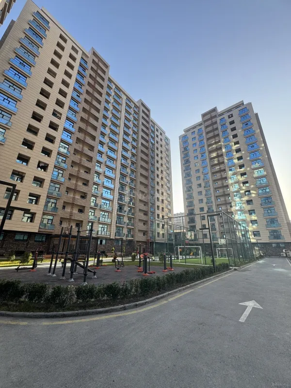 Satılır 3 otaqlı mənzil 95 m²