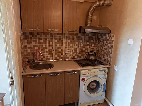 Kirayə verilir 2 otaqlı mənzil 30 m²