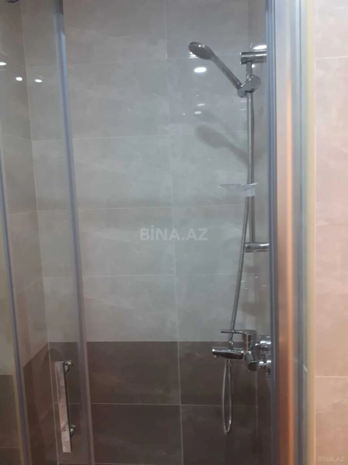 Kirayə verilir 2 otaqlı mənzil 45 m²