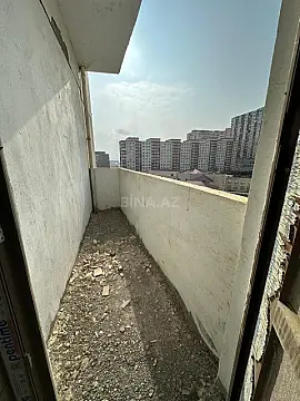 Satılır 3 otaqlı mənzil 135 m²