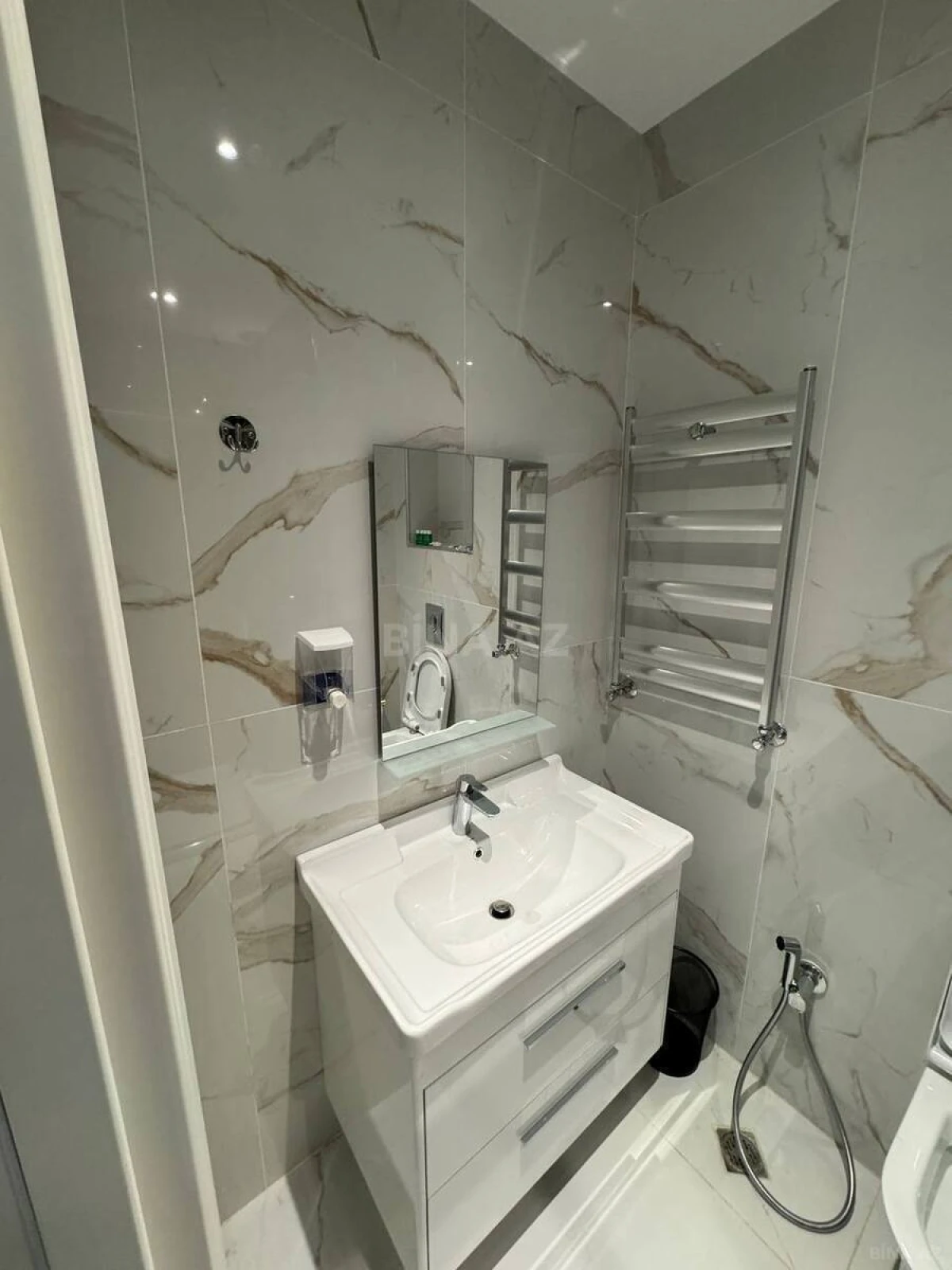 Kirayə verilir 3 otaqlı mənzil 60 m²