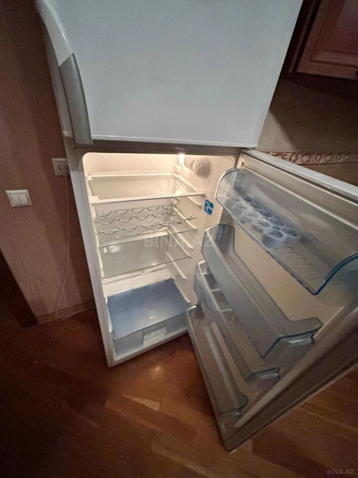 Kirayə verilir 2 otaqlı mənzil 110 m²