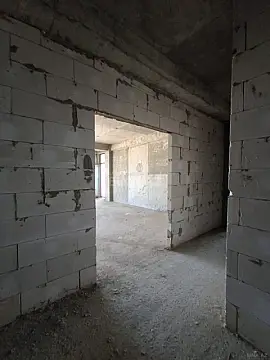 Satılır 4 otaqlı mənzil 200 m²