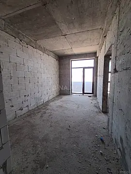 Satılır 4 otaqlı mənzil 200 m²