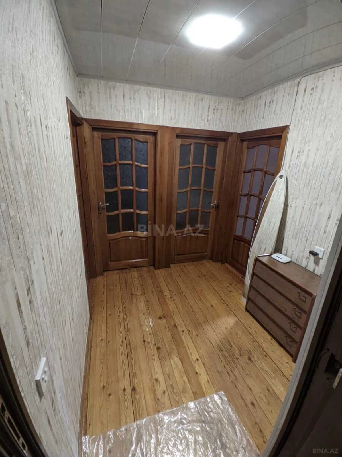Satılır 4 otaqlı mənzil 100 m²