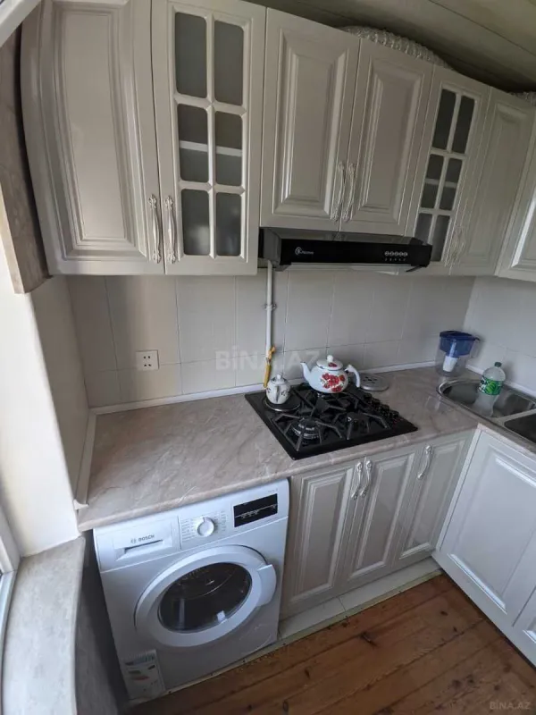 Satılır 4 otaqlı mənzil 100 m²