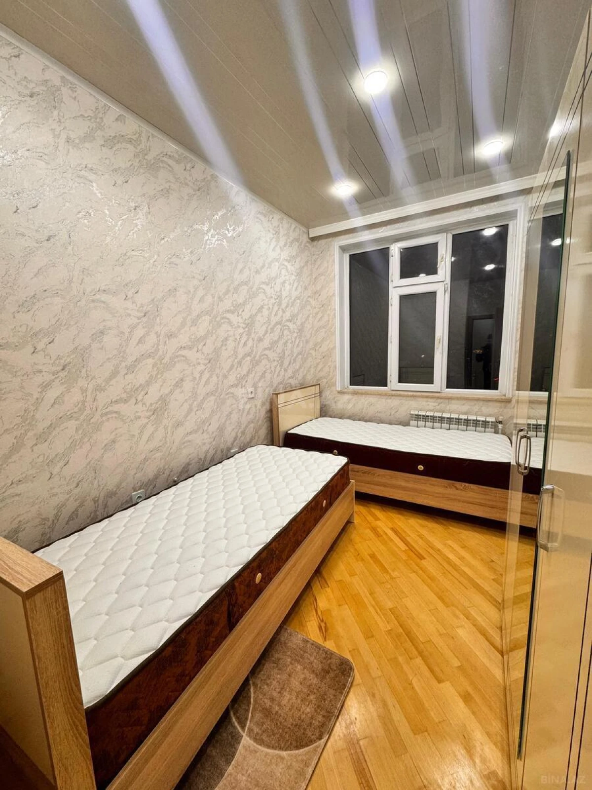 Kirayə verilir 3 otaqlı mənzil 100 m²