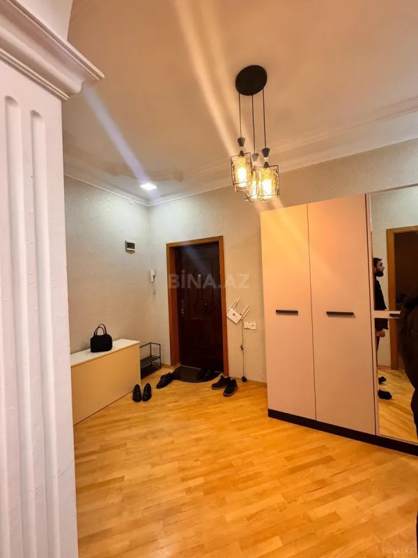 Kirayə verilir 3 otaqlı mənzil 100 m²