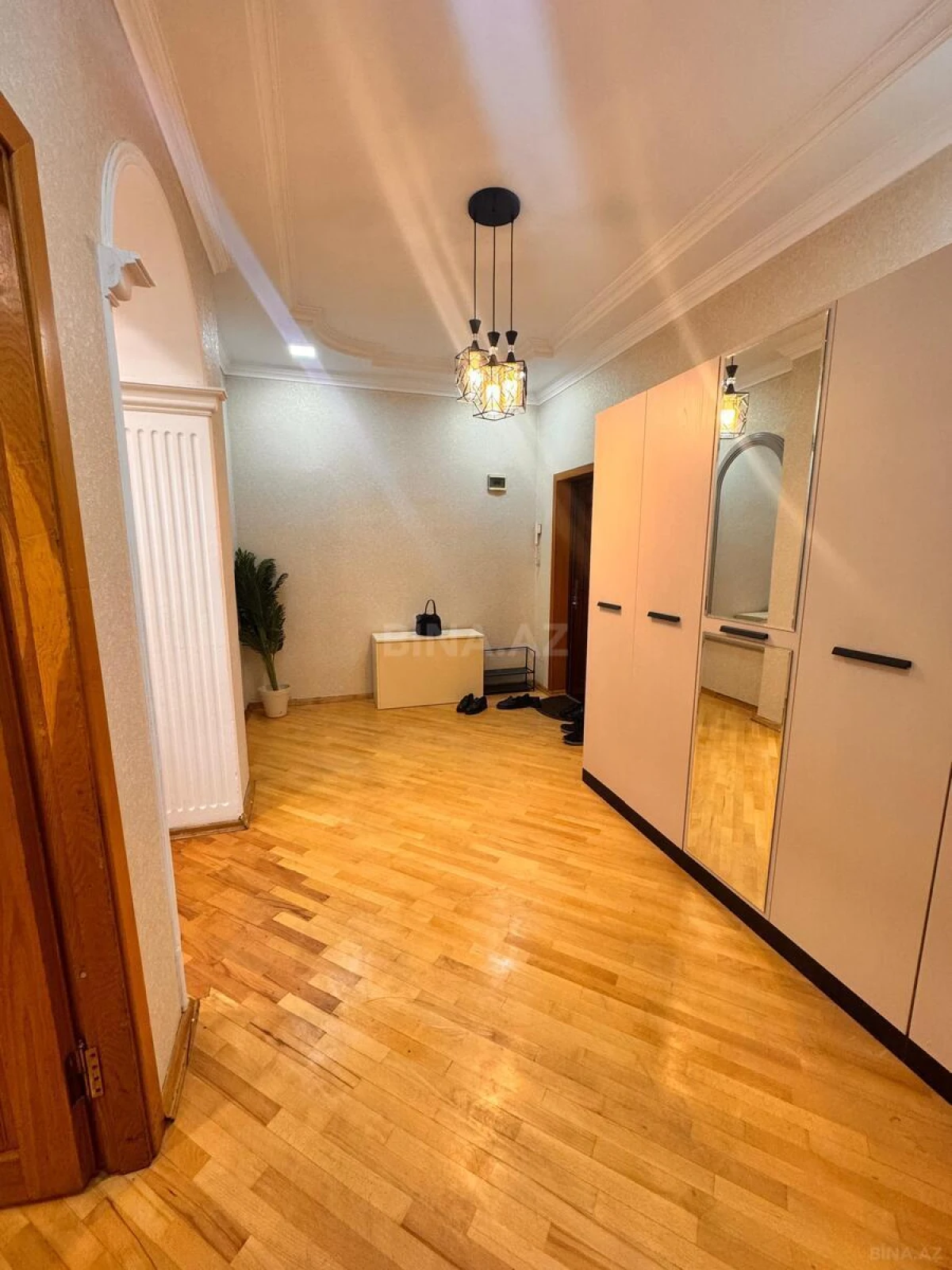 Kirayə verilir 3 otaqlı mənzil 100 m²