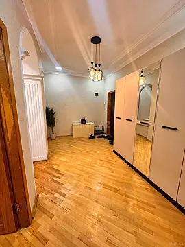 Kirayə verilir 3 otaqlı mənzil 100 m²