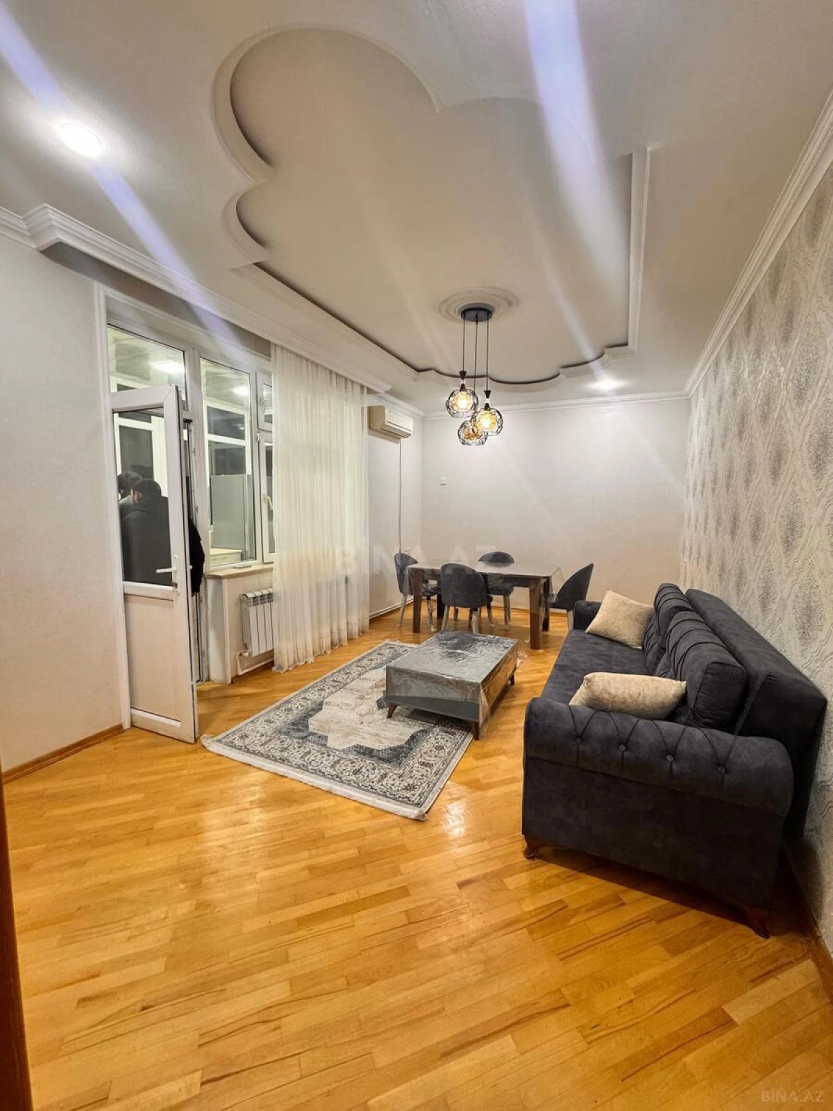 Kirayə verilir 3 otaqlı mənzil 100 m²