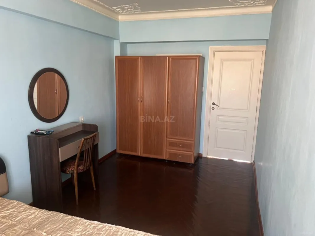 Kirayə verilir 2 otaqlı mənzil 65 m²