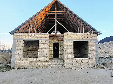Satılır 5 otaqlı həyət evi 140 m² — Xırdalan 5 otaq 140.00 m²