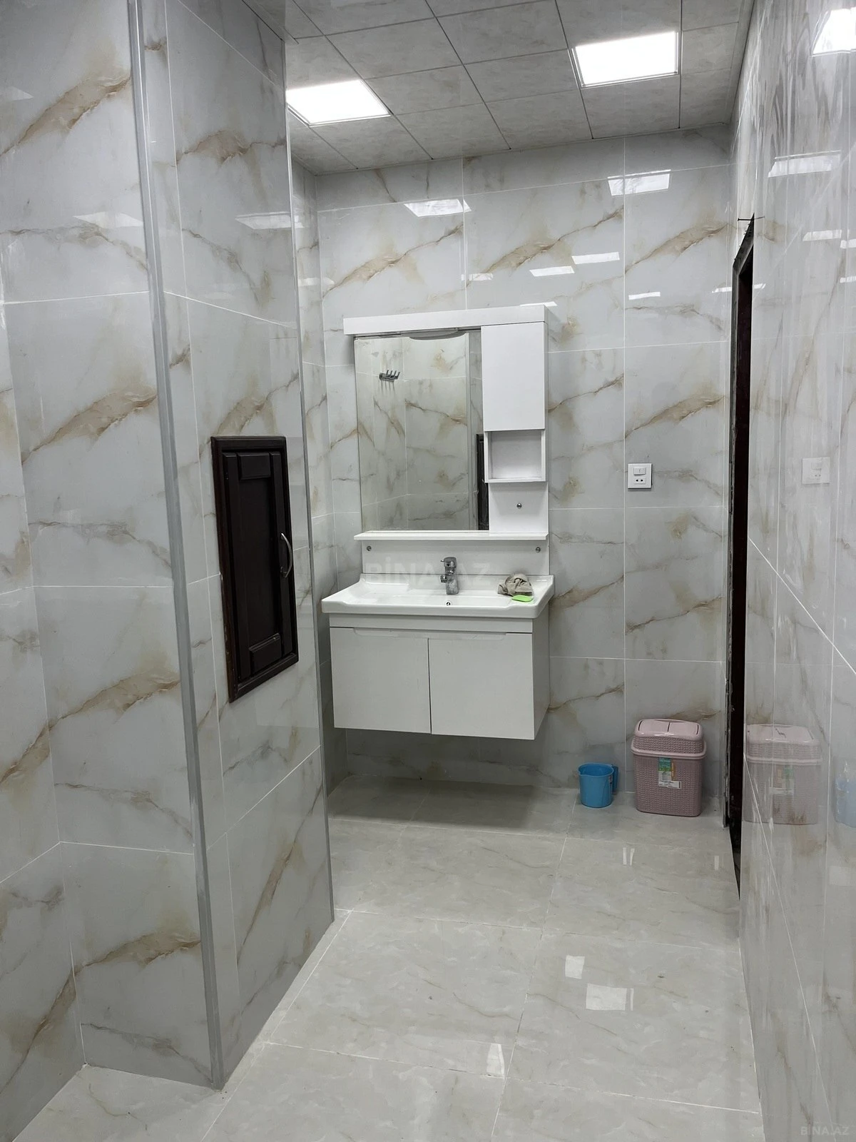 Kirayə verilir 3 otaqlı mənzil 120 m²