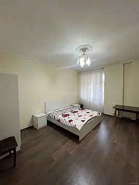 Kirayə verilir 3 otaqlı mənzil 120 m²
