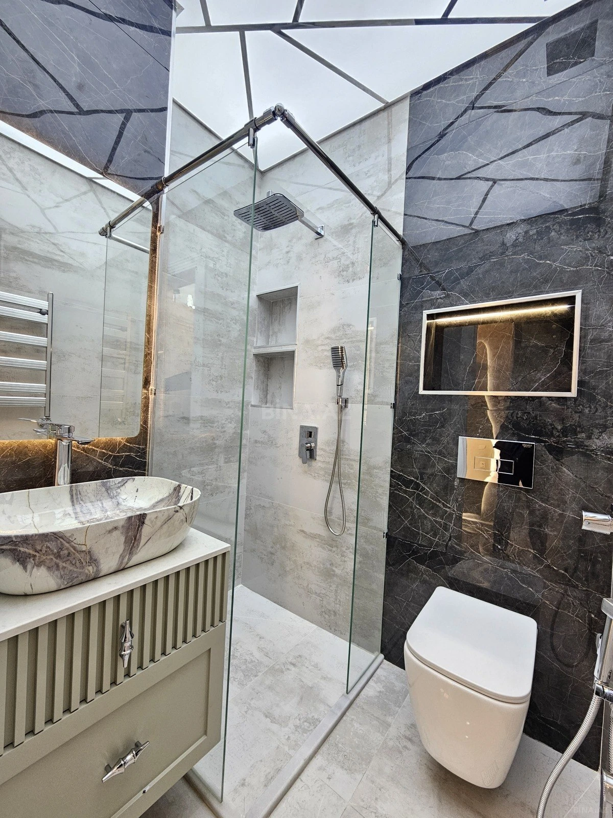 Satılır 2 otaqlı mənzil 39 m²