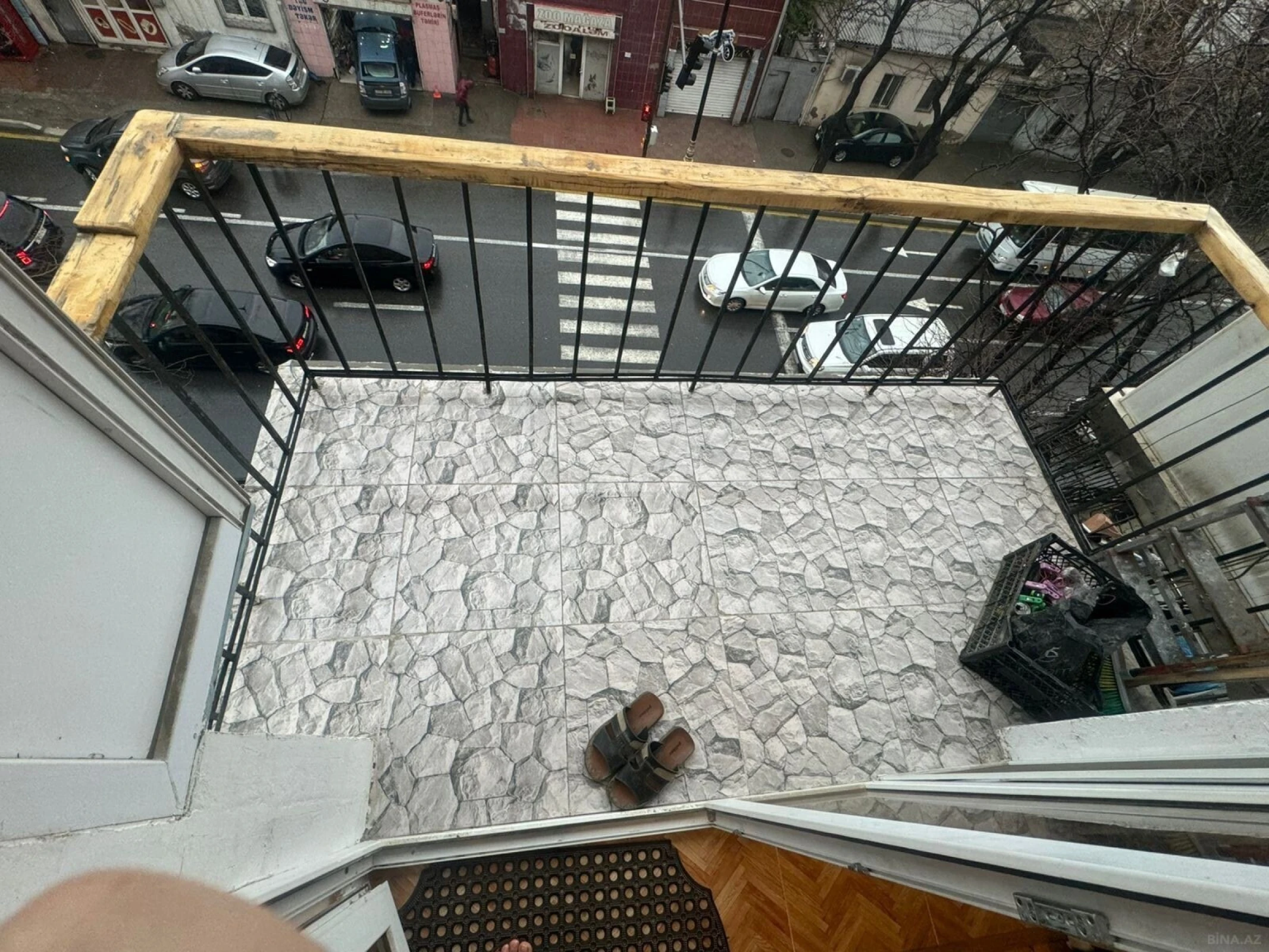 Kirayə verilir 4 otaqlı mənzil 120 m²