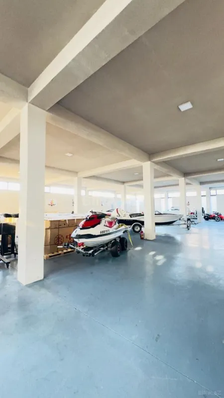 Satılır obyekt 2200 m²