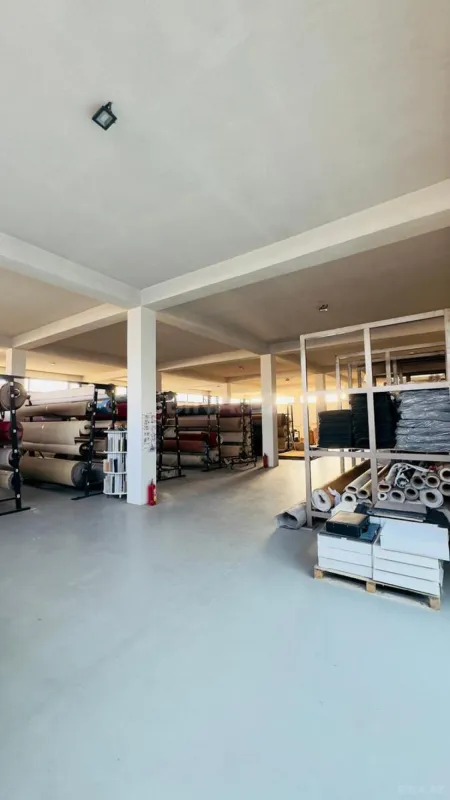 Satılır obyekt 2200 m²