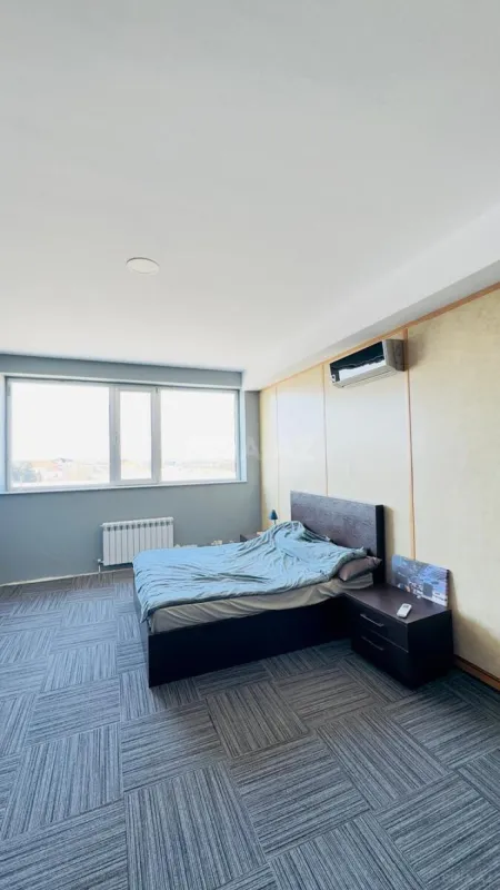 Satılır obyekt 2200 m²