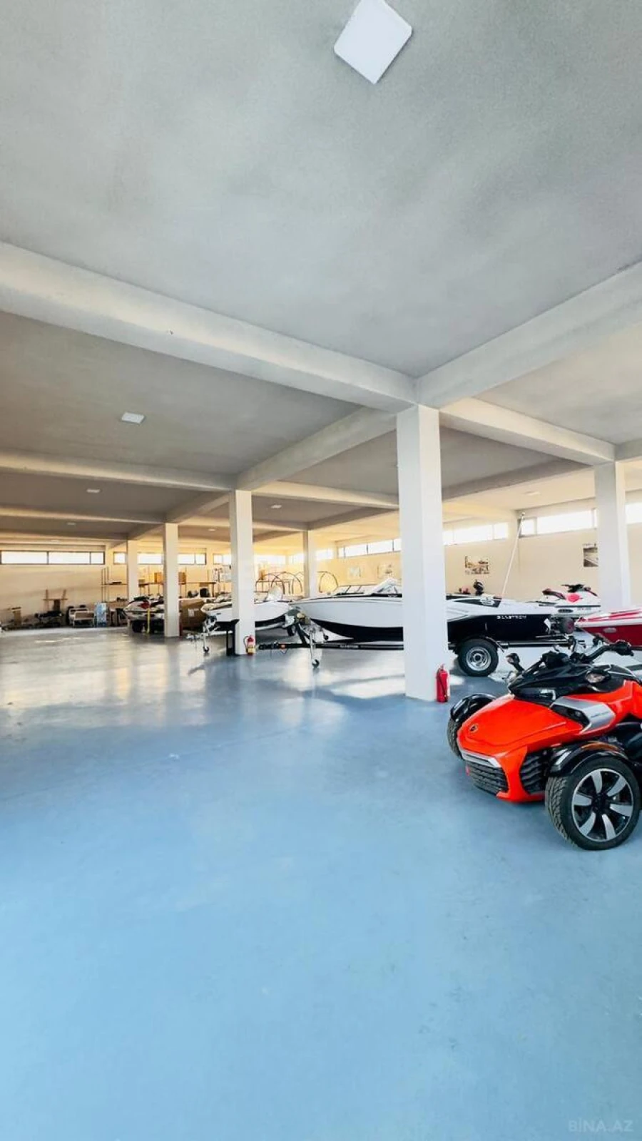 Satılır obyekt 2200 m²